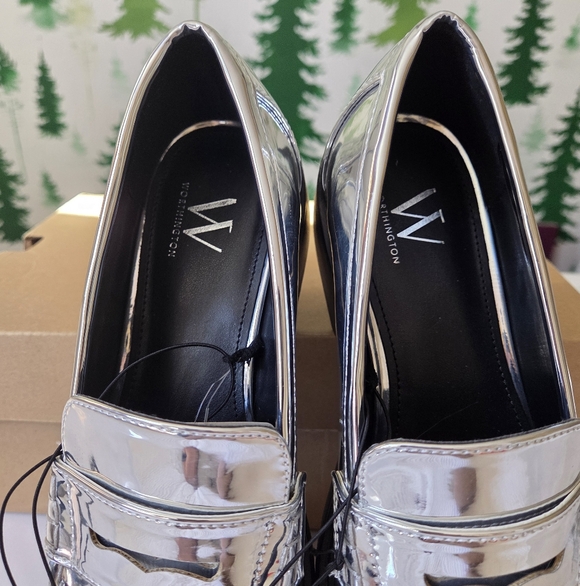 Worthington Metallic Silver Women's Ellen Loafers - Picture 4 of 10